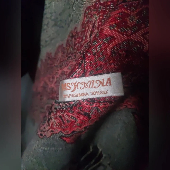 Pashmina silk blend Shawl Scarf Wrap red Tassels ethnic Bohemian luxury - Picture 3 of 6